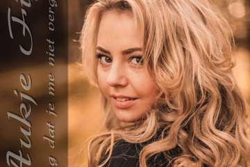 Aukje Fijn is in de studio met haar nieuwe cd single